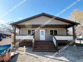 61 Hilltop Rd in Eldon, MO - Building Photo