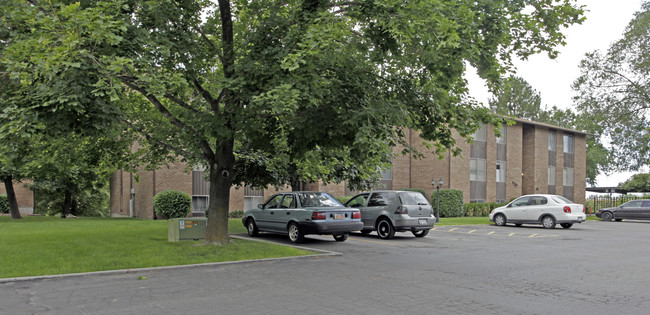 320-340 E Vine St in Salt Lake City, UT - Building Photo - Building Photo