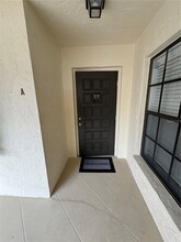 766 Avenida Estancias in Venice, FL - Building Photo - Building Photo