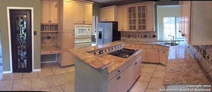 9835 Ramblin River Dr in San Antonio, TX - Foto de edificio - Building Photo