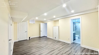 3-9 Falkland Rd in Brampton, ON - Building Photo - Building Photo