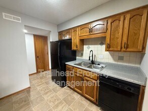 3409 NW Duncan Rd in Blue Springs, MO - Building Photo - Building Photo