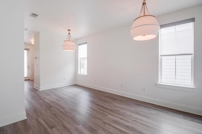 2207 Government St in Ocean Springs, MS - Building Photo - Building Photo