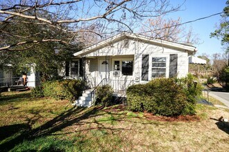 300 West St. in Apex, NC - Building Photo - Building Photo