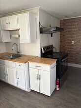 1208 Daniels Ave in Woodlawn, MD - Building Photo - Building Photo