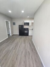 260 NW 11th Ave, Unit 2 in South Bay, FL - Building Photo - Building Photo