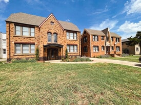 831 & 835 East Drive