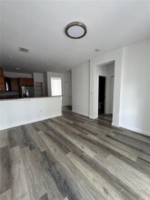 7515 NW 114th Path in Doral, FL - Building Photo - Building Photo