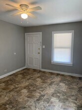 947 Poinsettia St in San Antonio, TX - Building Photo - Building Photo