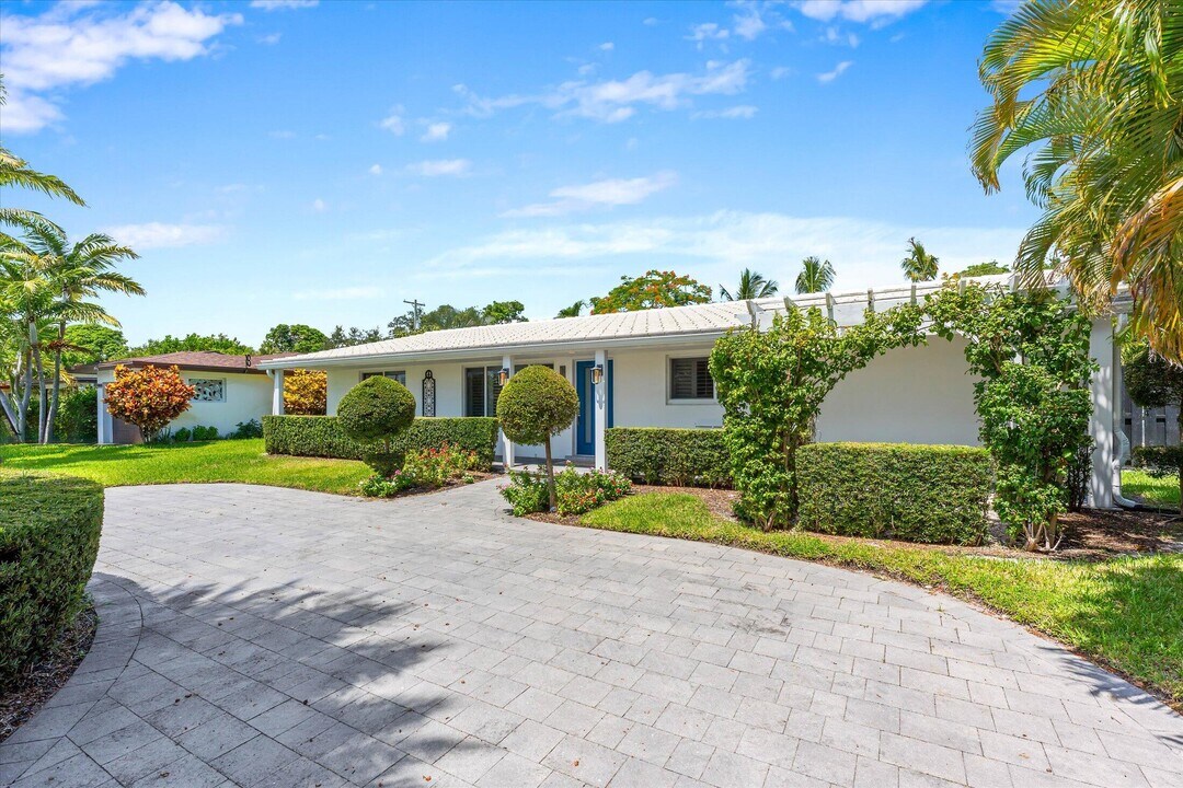 1001 NW 3rd Ave in Boca Raton, FL - Building Photo