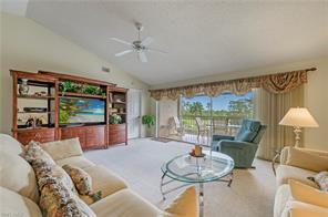 7065 Dennis Cir-Unit -F-304 in Naples, FL - Building Photo - Building Photo
