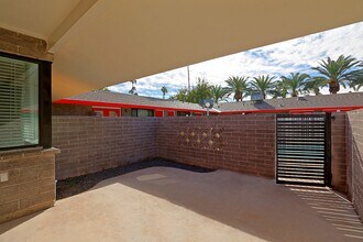 The Collins in Phoenix, AZ - Building Photo - Building Photo