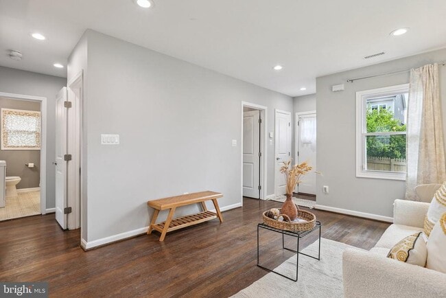 property at 1404 Beaver Heights Ln