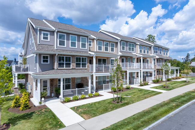 Kettle Point in East Providence, RI - Foto de edificio - Building Photo