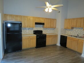 3234 Oak Bend Blvd in Canal Winchester, OH - Building Photo - Building Photo