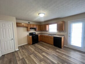 10603 Waycross Ave in Louisville, KY - Building Photo - Building Photo