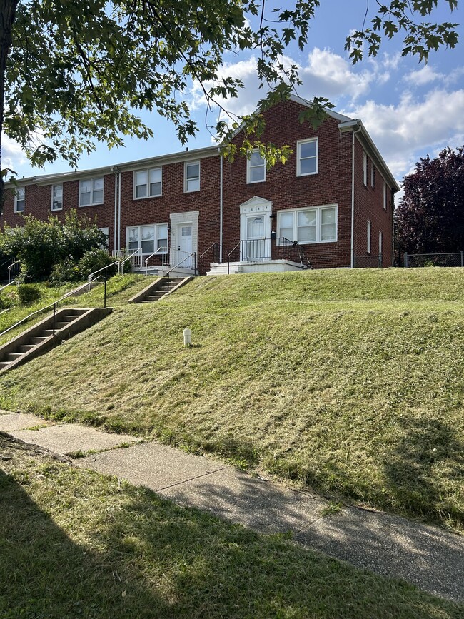 property at 1668 Kirkwood Rd