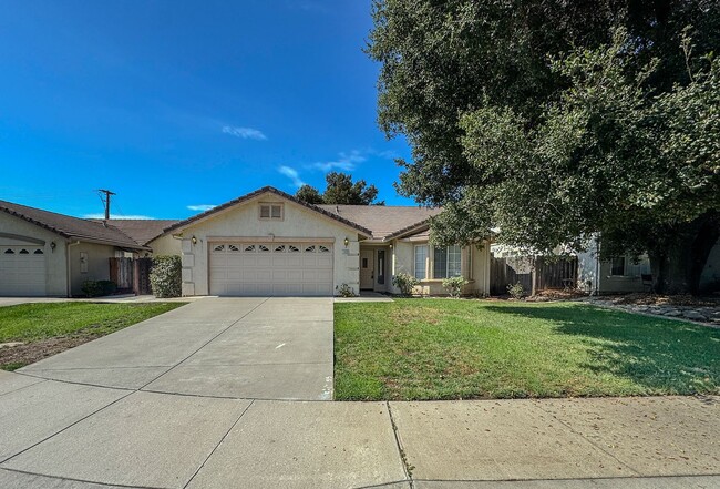 property at 1450 Cypress Ct