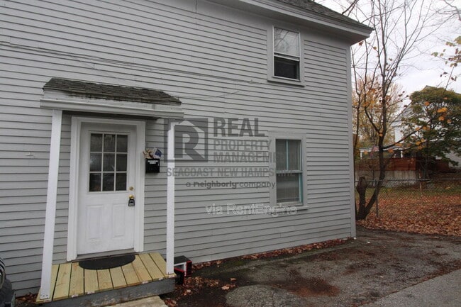 property at 6 Smith Ct