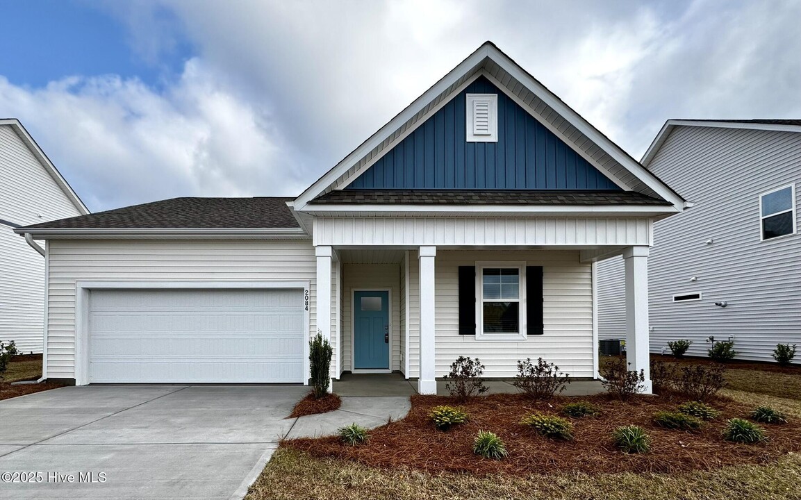 2084 Willowleaf Dr in Leland, NC - Building Photo