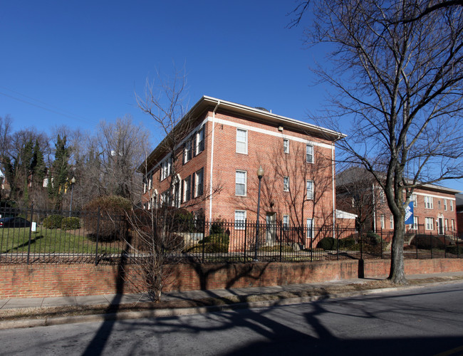 Oxon Run View Apartments in Washington, DC - Building Photo - Building Photo