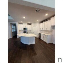 6033 Dandelion Dr in Aubrey, TX - Building Photo - Building Photo