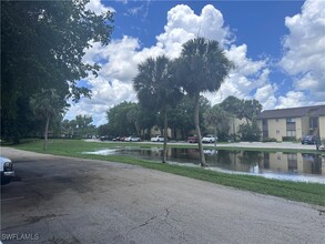 1440 Green Valley Cir in Naples, FL - Building Photo - Building Photo