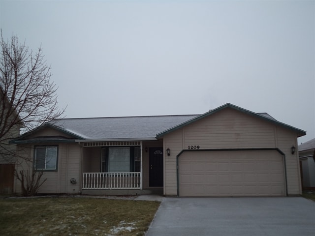 property at 1209 Falcon St