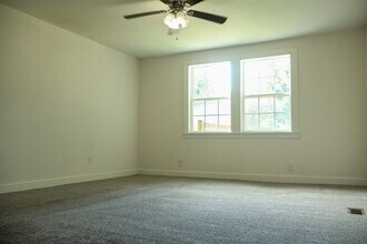 1242 26th St in Newport News, VA - Building Photo - Building Photo