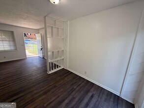 1071 Laurel Ln NW in Conyers, GA - Building Photo - Building Photo