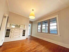347 N Colorado Pl, Unit 347 in Long Beach, CA - Building Photo - Building Photo
