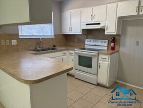 1932 Glenwood Dr in San Angelo, TX - Building Photo - Building Photo