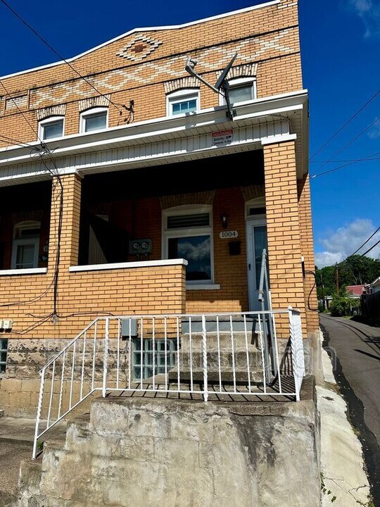 1004 11th St in Mckees Rocks, PA - Building Photo