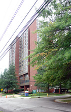 Highpoint Towers in Erie, PA - Building Photo - Building Photo