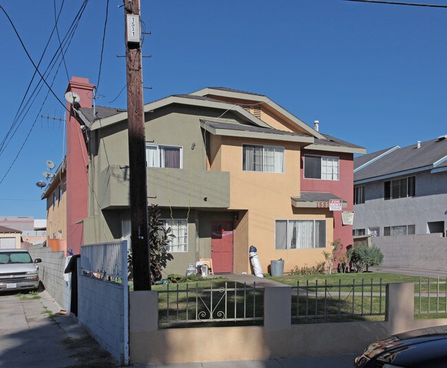 Red Curb in Torrance, CA - Building Photo - Building Photo