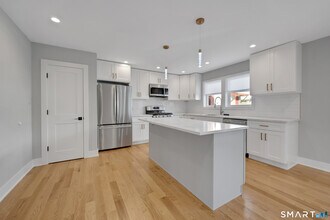 20 Bouton St in Norwalk, CT - Building Photo - Building Photo