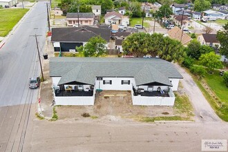 201 W 1st St in La Feria, TX - Foto de edificio - Building Photo