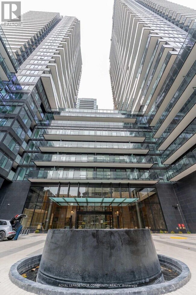 117-2117 Broadway Ave in Toronto, ON - Building Photo - Building Photo