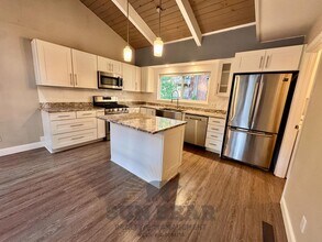 321 Ski Way in Incline Village, NV - Building Photo - Building Photo