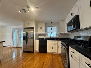 30 Gables Cir in Salem, MA - Building Photo - Building Photo