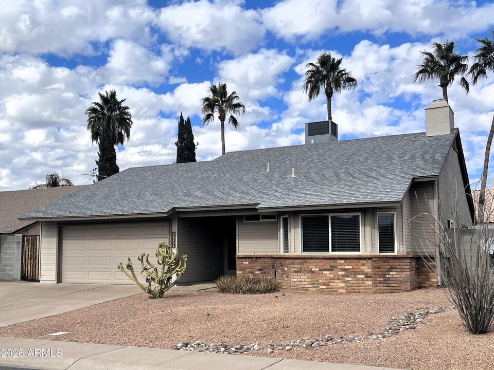 6234 E Carolina Dr in Scottsdale, AZ - Foto de edificio