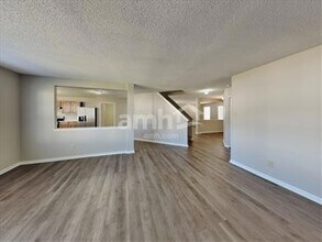 6861 Maywood Cir in Avon, IN - Building Photo - Building Photo