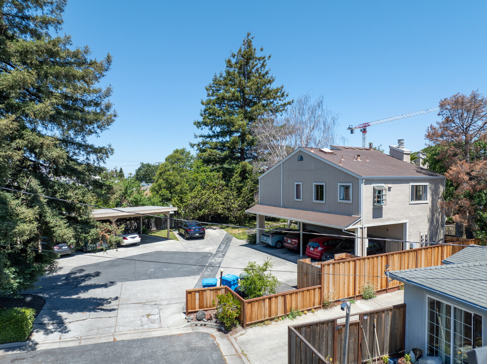 820 Cedar St in Redwood City, CA - Building Photo