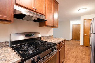 Kings Highway Apartments in Minneapolis, MN - Building Photo - Building Photo