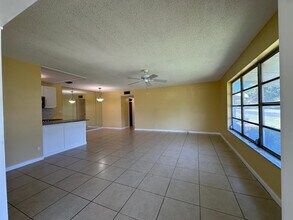 665 High Point Dr in Delray Beach, FL - Building Photo - Building Photo