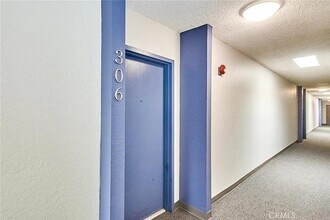 2386 E Del Mar Blvd in Pasadena, CA - Building Photo - Building Photo