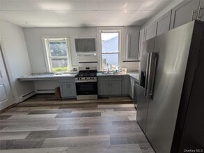 2 Wayne Ave in West Haverstraw, NY - Building Photo - Building Photo