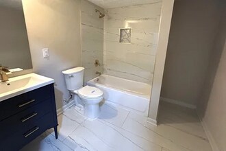 3715 Del Monico Dr in Decatur, GA - Foto de edificio - Building Photo