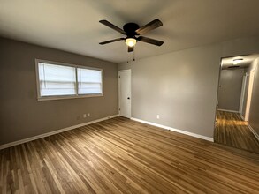 3157 S Elizabeth Ave in Wichita, KS - Building Photo - Building Photo