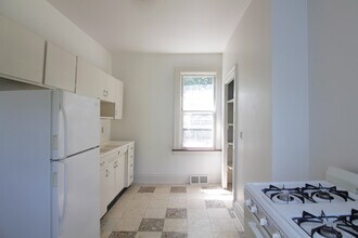 426 Biddle Ave, Unit 2 in Pittsburgh, PA - Foto de edificio - Building Photo